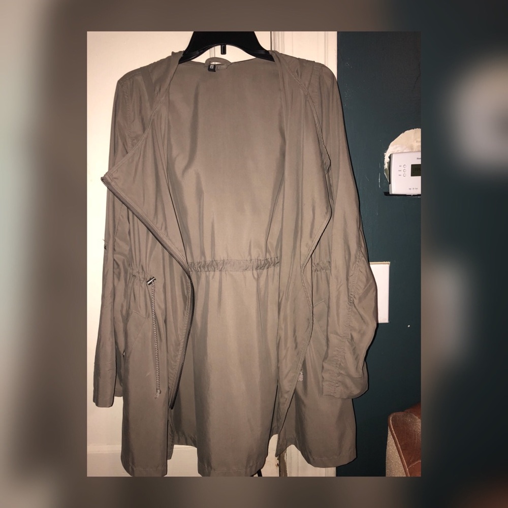 Green trench coat 🧥